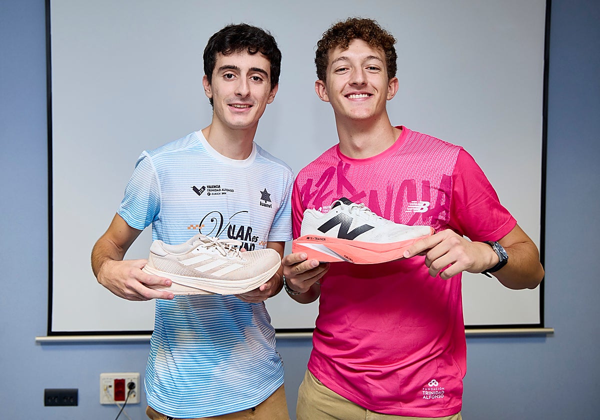Ignacio Rodrigo y Carlos Lerma muestran sus zapatillas de preferencia