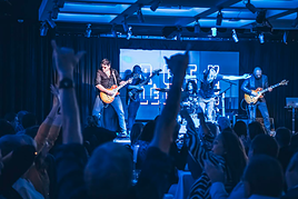 El Dinner Show más salvaje de Cirsa Valencia, Rock en estado puro