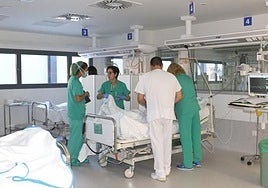 Enfermeros en un hospital.