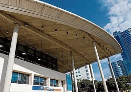 Fachada principal del Palacio de Congresos de Valencia.