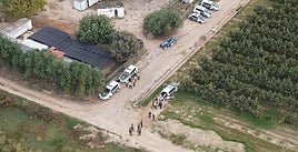 Dispositivo de búsuqueda del cuerpo de Francisco Ruiz, desaparecido en Montserrat tras ser arrastrado por la riada.