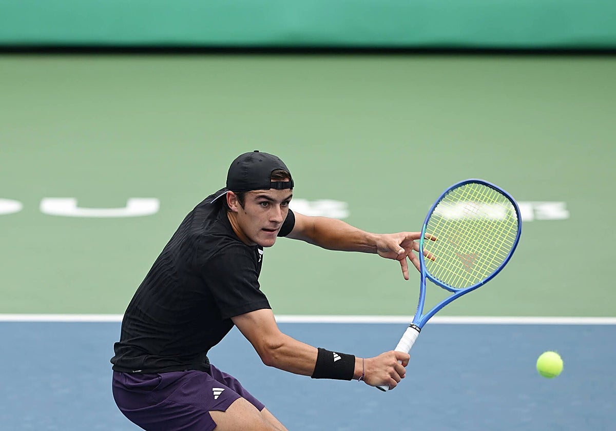 Jugada del valenciano Andrés Santamarta