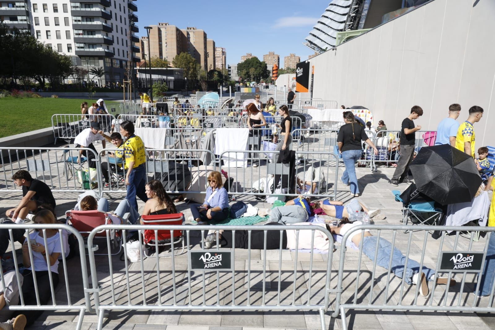 FOTOS | Quevedo pone a bailar al Roig Arena