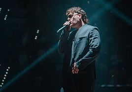 FOTOS | Quevedo pone a bailar al Roig Arena