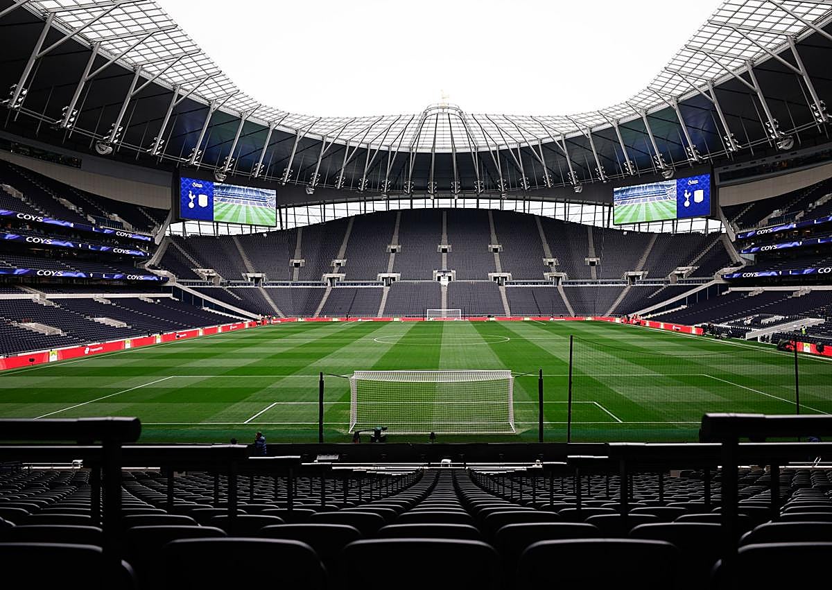 Imagen secundaria 1 - El futuro que le espera a Mestalla