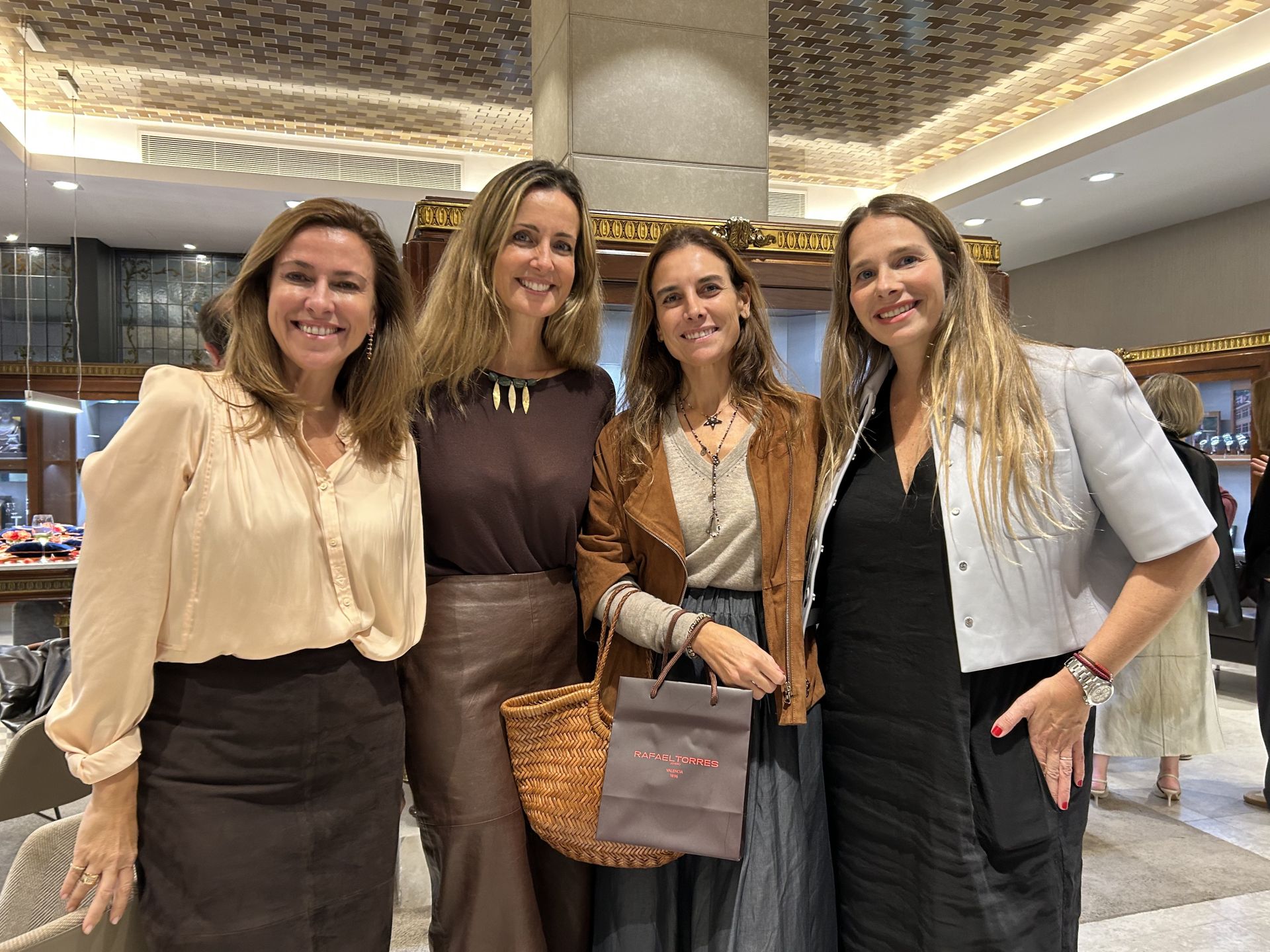 Elena Ravello fue una de las asistentes a esta cita con la joyería.