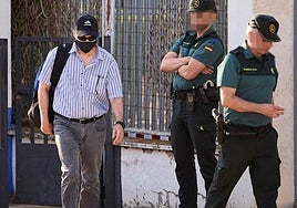 Joaquín Ferrándiz sale de la cárcel de Herrera de la Mancha tras cumplir su condena.