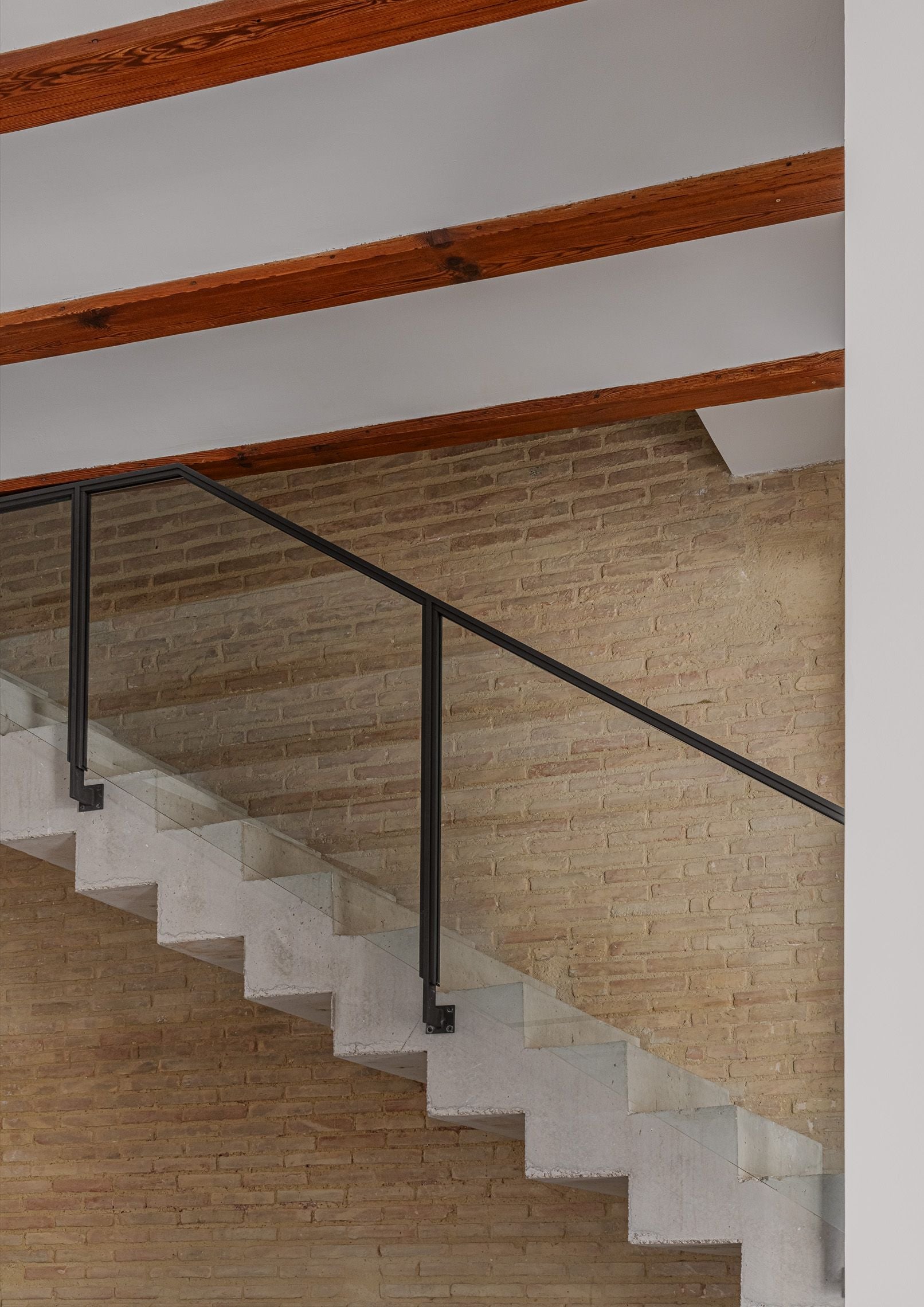 De casa de pueblo centenaria a hogar familiar