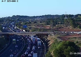 Atascos en la A-7 este lunes.