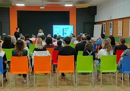 Una de las charlas de la iniciativa.