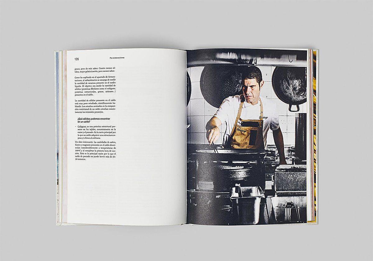 Libro de Luis Arrufat 'Arroz. Técnica y esencia'.