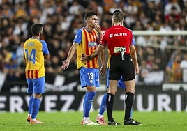 Pepelu, con el Valencia.