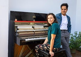 María Laura Bustamante y Alejandro Rivas, dos músicos de Perú afincados en Paiporta.