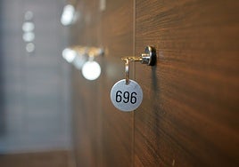 El delincuente multirreincidente utilizaba un juego de llaves para ir probando hasta que abría alguna taquilla.