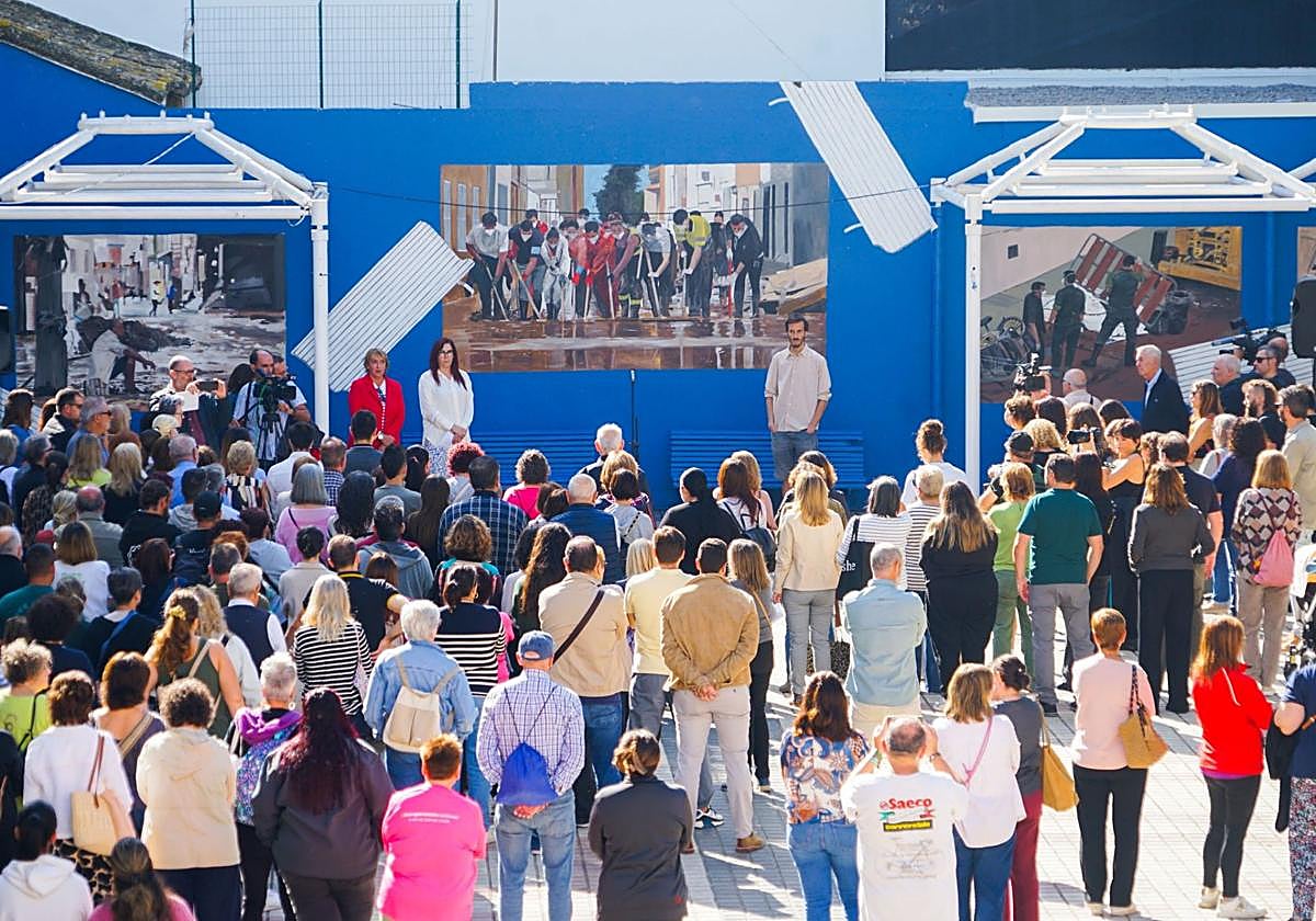 Concentración en Benetússer por el aniversario de la dana.