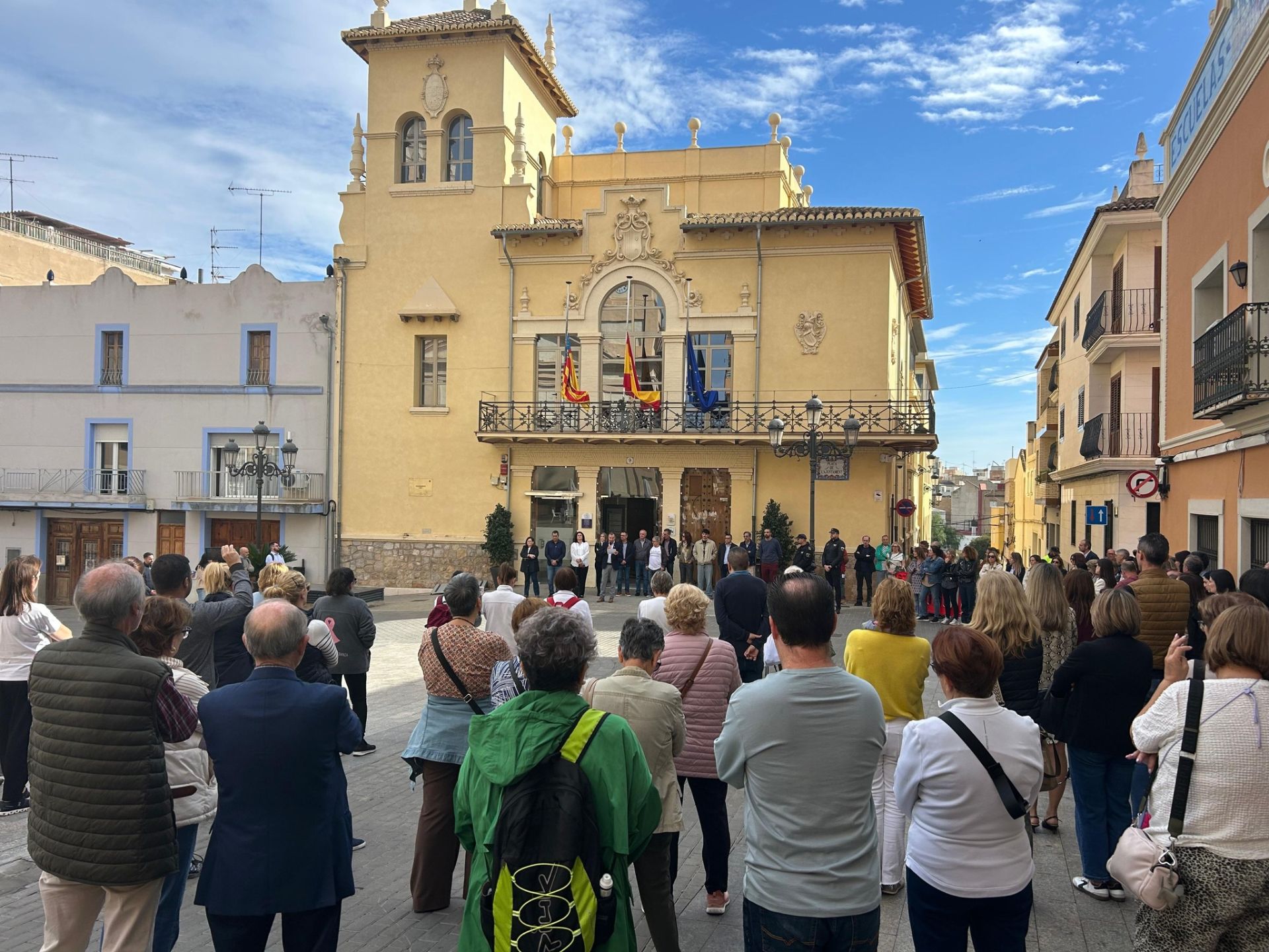 Minuto de silencio en Riba-Roja.