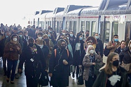 Llegada a Valencia de un tren procedente de Gandia.