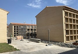 Nichos nuevos, en el cementerio del Cabanyal.