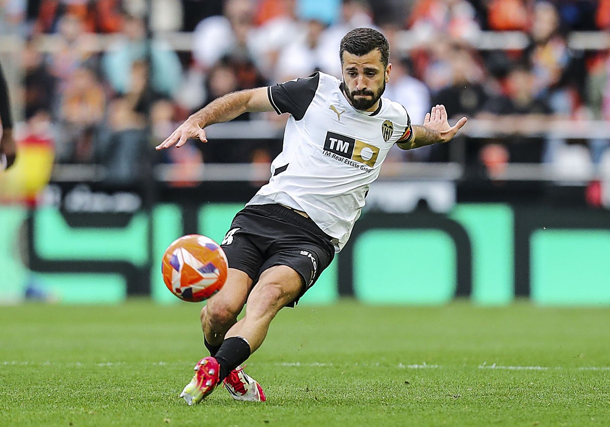 José Luis Gayá, de canterano a capitán del Valencia
