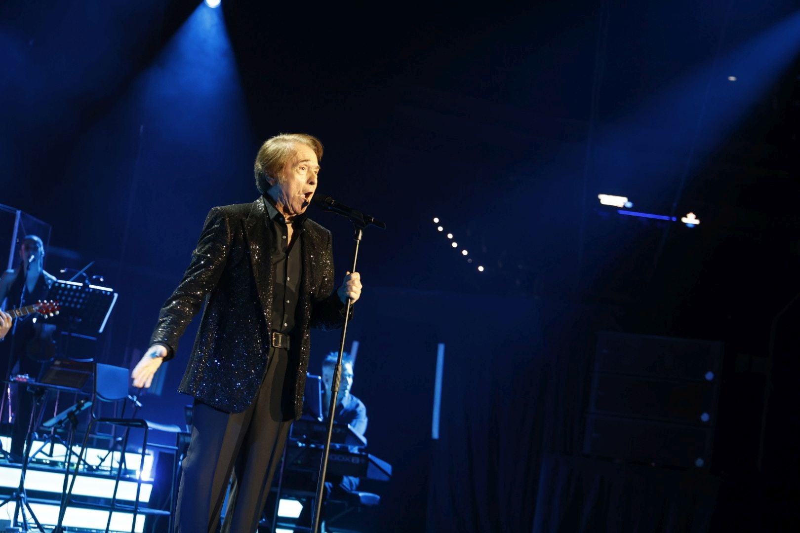 FOTOS | El Roig Arena disfruta con Raphael