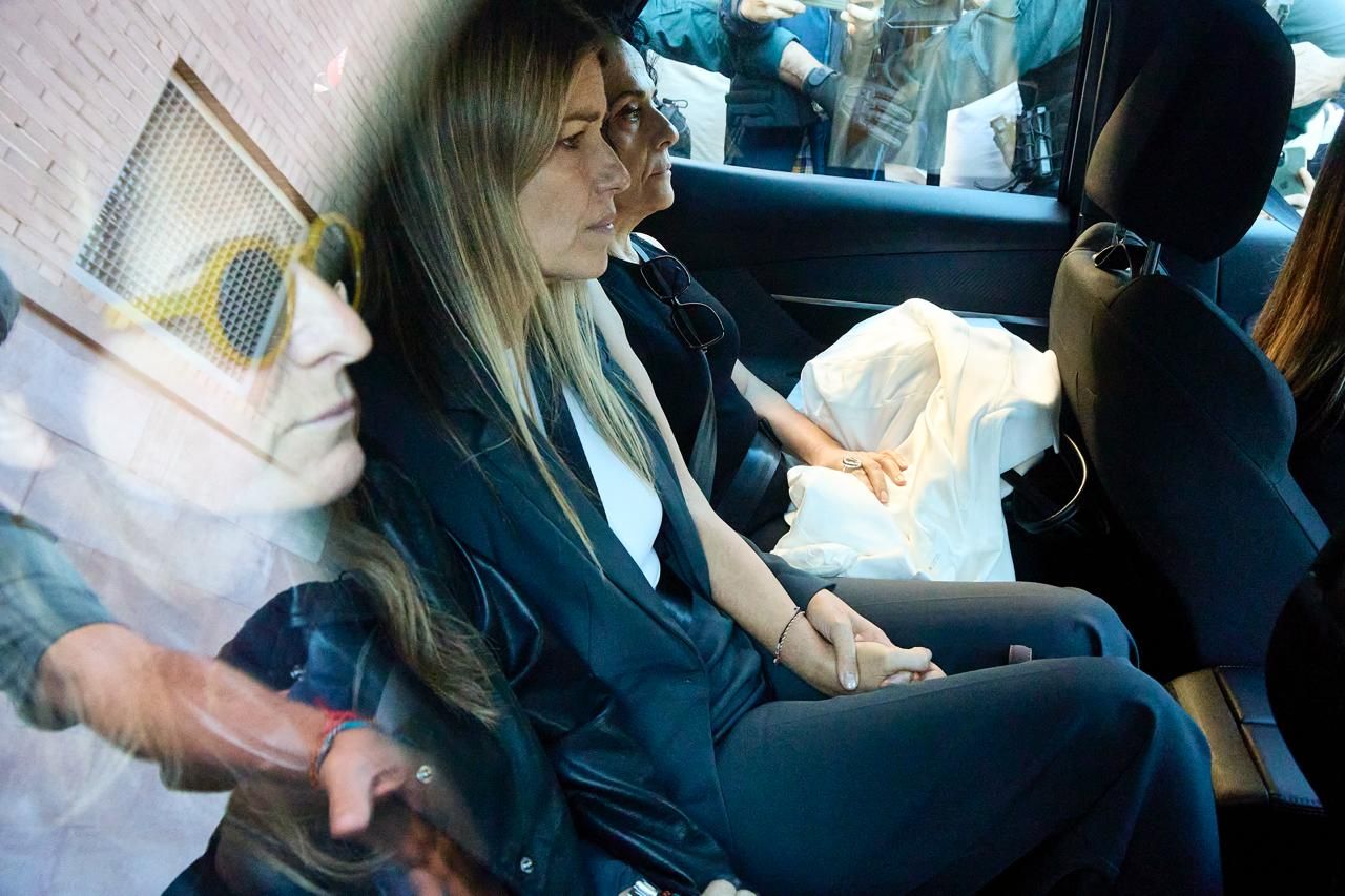 Fotos de Maribel Vilaplana de su llegada y salida de los juzgados