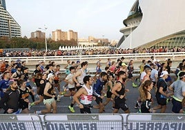 A qué hora empieza y acaba el Maratón de Valencia 2025