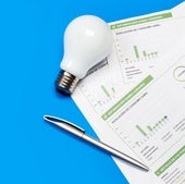 Factura con el precio de la luz.