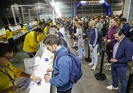 Recogida de la bolsa del corredor en 2024.