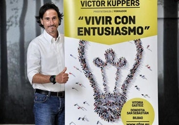 Víctor Küppers, experto en psicología positiva, desvela la pregunta que debemos hacernos para ser felices: «He simplificado todo en eso»