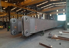 Los pilares de acero que sujetarán la cubierta del Nou Mestalla.