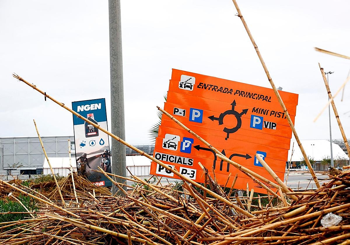 Una imagen de archivo de los accesos al Circuit Ricardo Tormo tras la dana.
