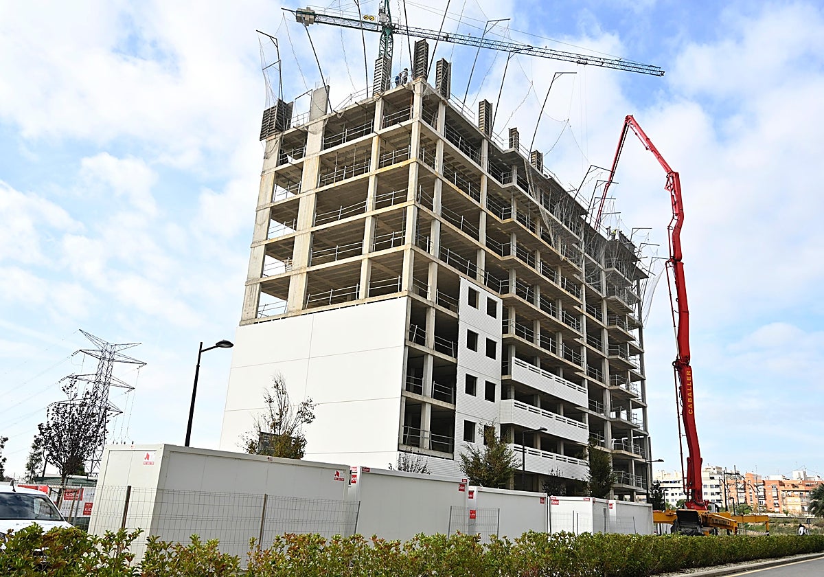 El nuevo edificio para 86 viviendas de protección pública en Turianova.
