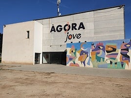 El Àgora Jove permanece cerrado a causa de la inundación.