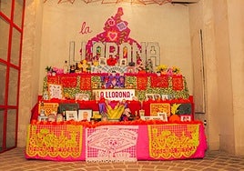 Altar de Muertos en la Taquería La Llorona, creado en colaboración con La Despensa de Frida.
