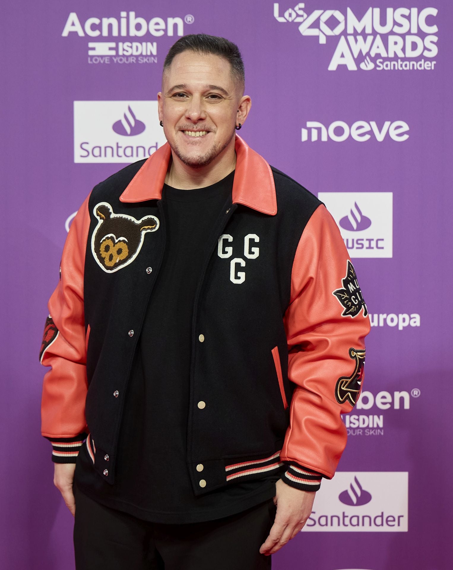 FOTOS | Los famosos deslumbran en la alfombra roja del Roig Arena para LOS40 Music Awards