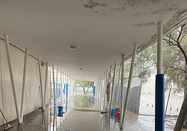 Efecto de las lluvias torrenciales en el CEIP Lluís de Santángel.