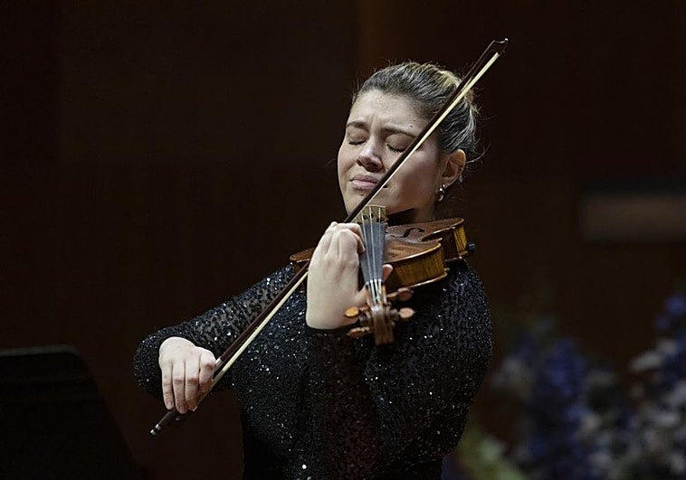 La valenciana de 22 años que actúa en el mítico Carnegie Hall de Nueva York