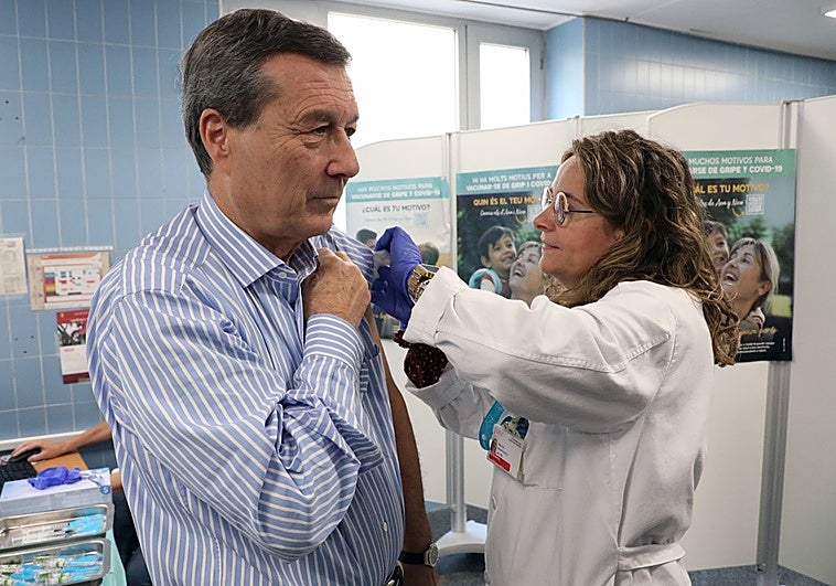 Sanidad amplía a toda la población la vacunación de la gripe en pleno repunte de casos y hospitalizaciones