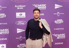 Pablo Alborán en el photocall de Los40 Music Awards.