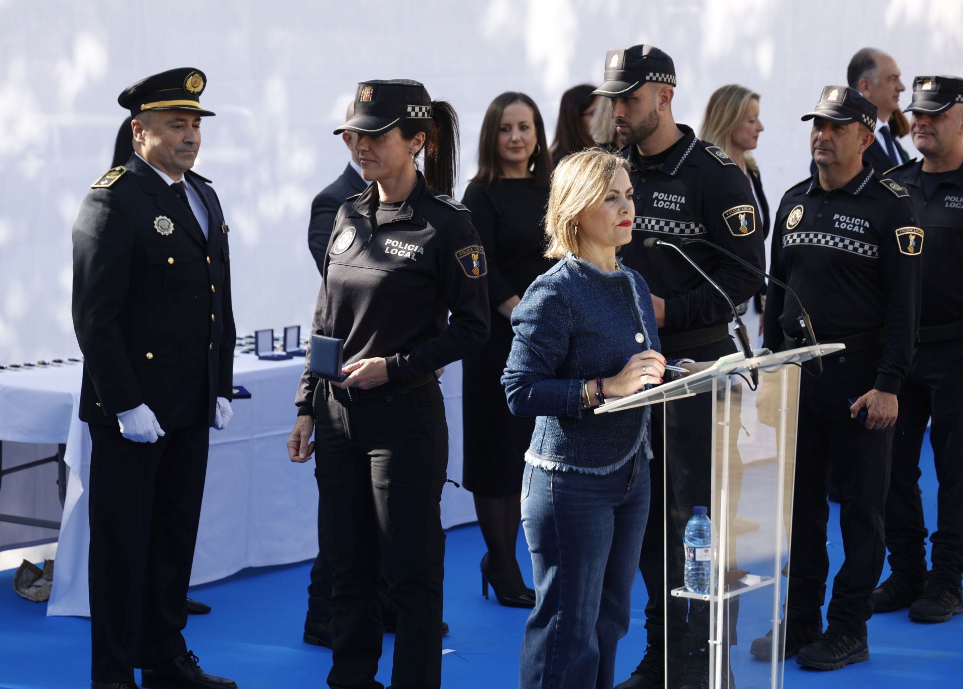 FOTOS | La Generalitat condecora a más de 500 polícias locales