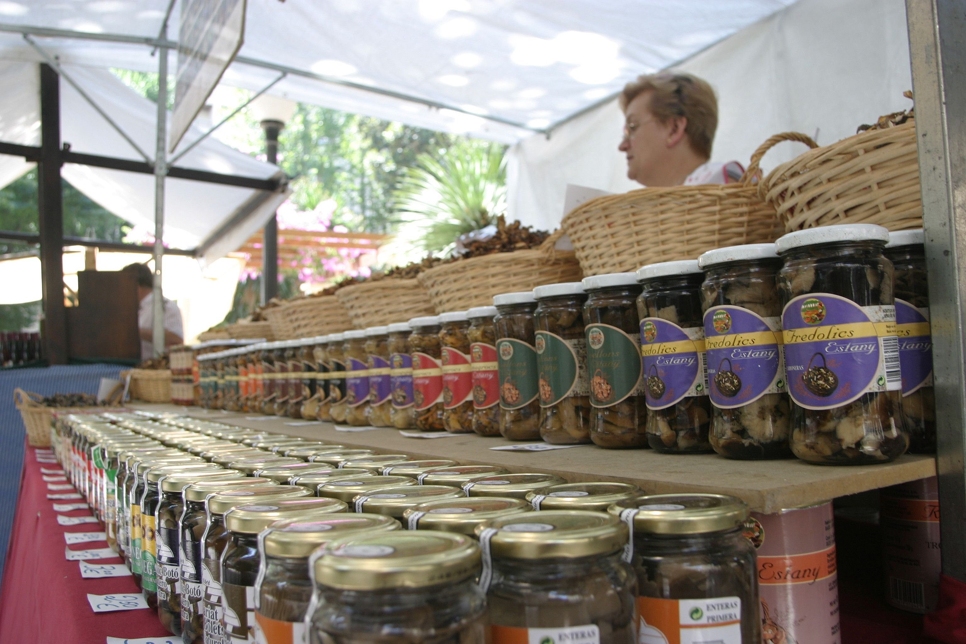 Exposición en la feria artesanal y gastronómica