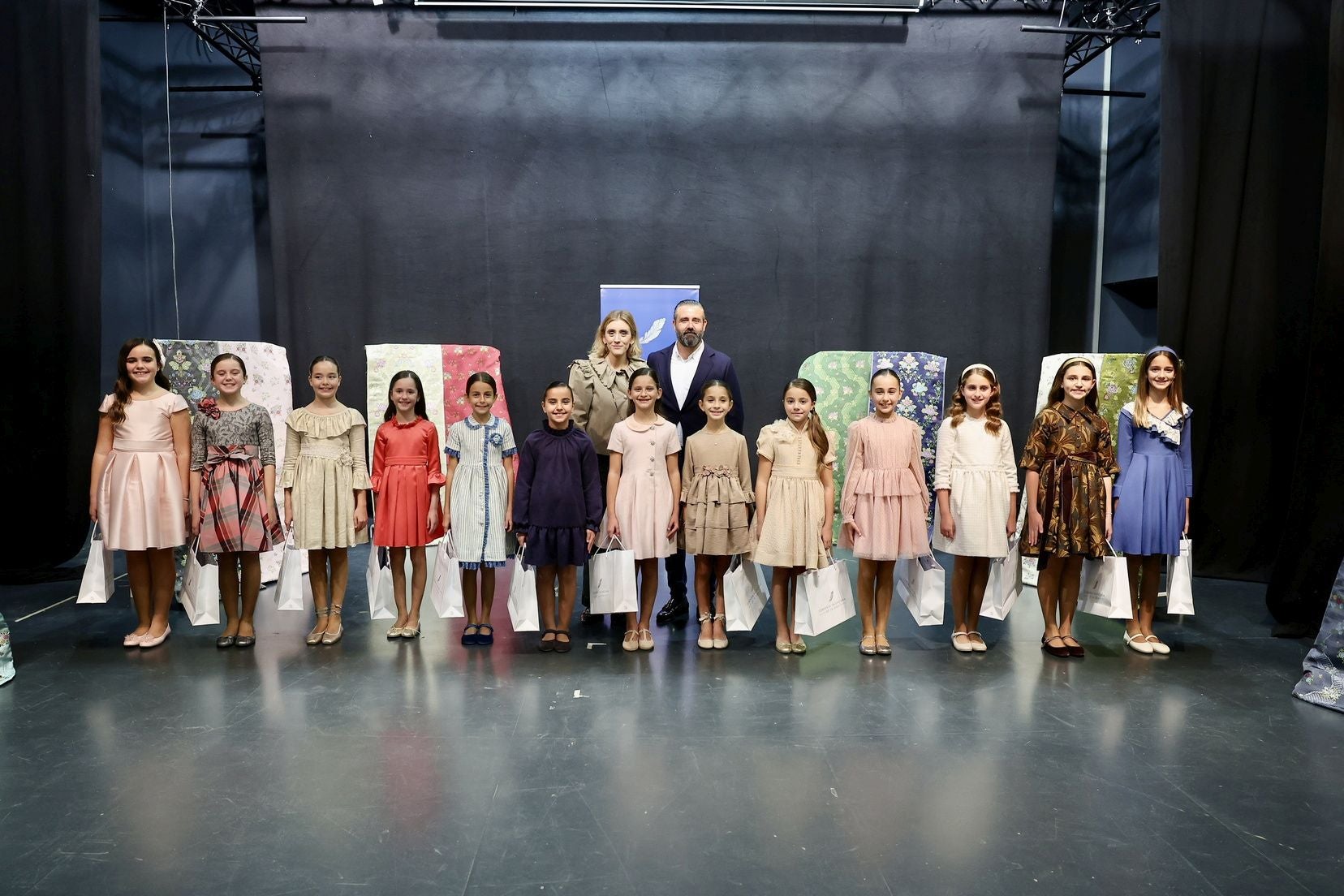 Las telas de los trajes de la corte de honor infantil de las Fallas 2026
