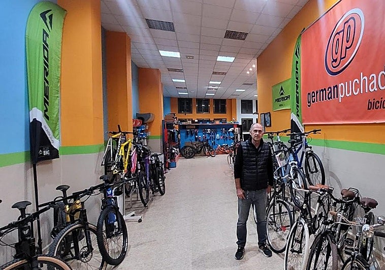 La tienda de bicicletas que ya ha superado tres riadas