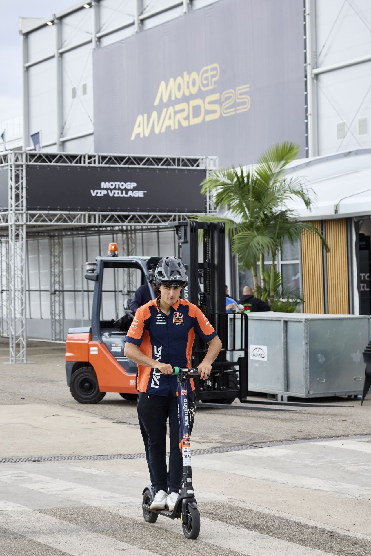 Fotos de ambiente en el GP Cheste 2025