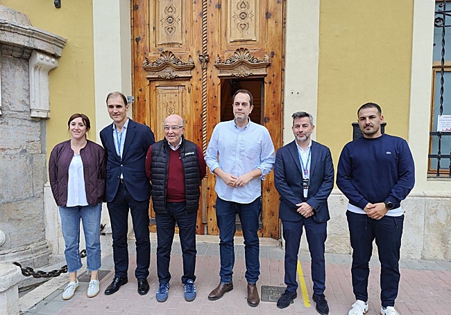 En el centro de la imagen, Carmelo Ezpeleta y José Morell.