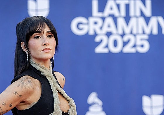 Los looks más impactantes de la alfombra roja de los Latin Grammy 2025