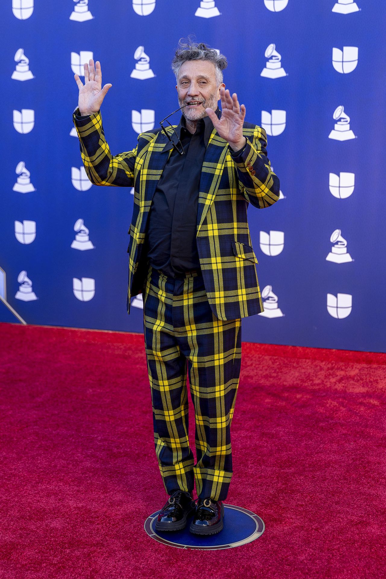 Los looks más impactantes de la alfombra roja de los Latin Grammy 2025