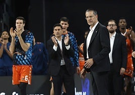 Pedro Martínez durante un partido en el Roig Arena.