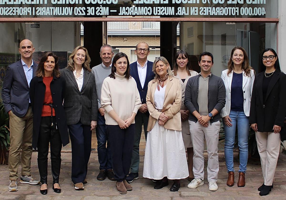 Foto de familia de representantes de las entidades.