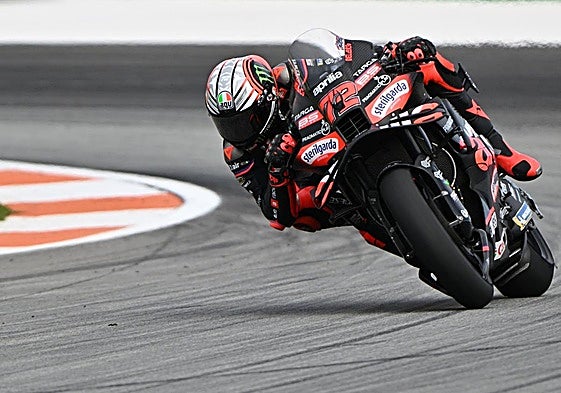 Marco Bezzecchi, en el Circuit Ricardo Tormo de Cheste.